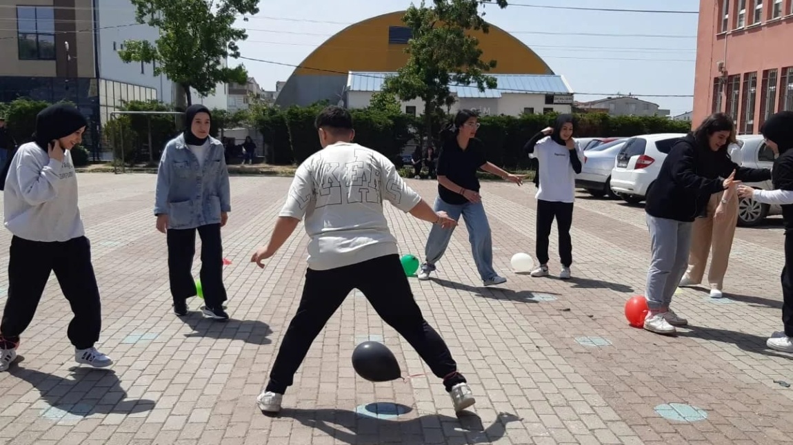 OKULUMUZDA BAHAR ŞENLİĞİ 